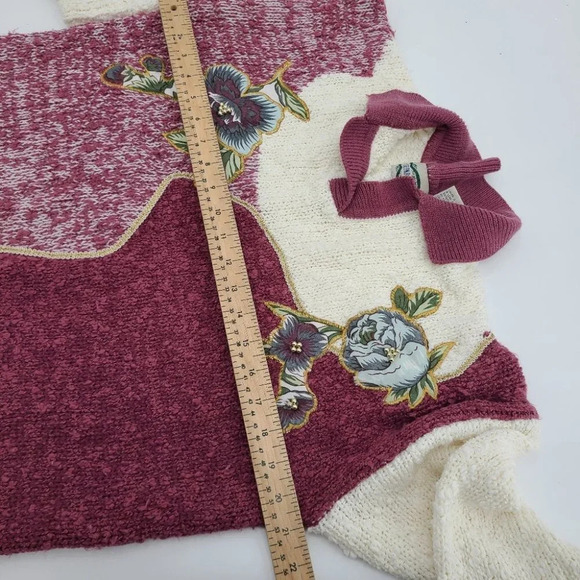 Vintage Floral Patchwork Color Popcorn Knit V-neck  Sweater - Picture 7 of 12